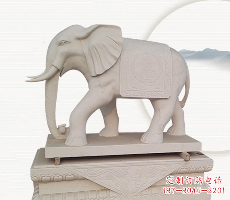 绵阳大理石公园内的巨大雕塑