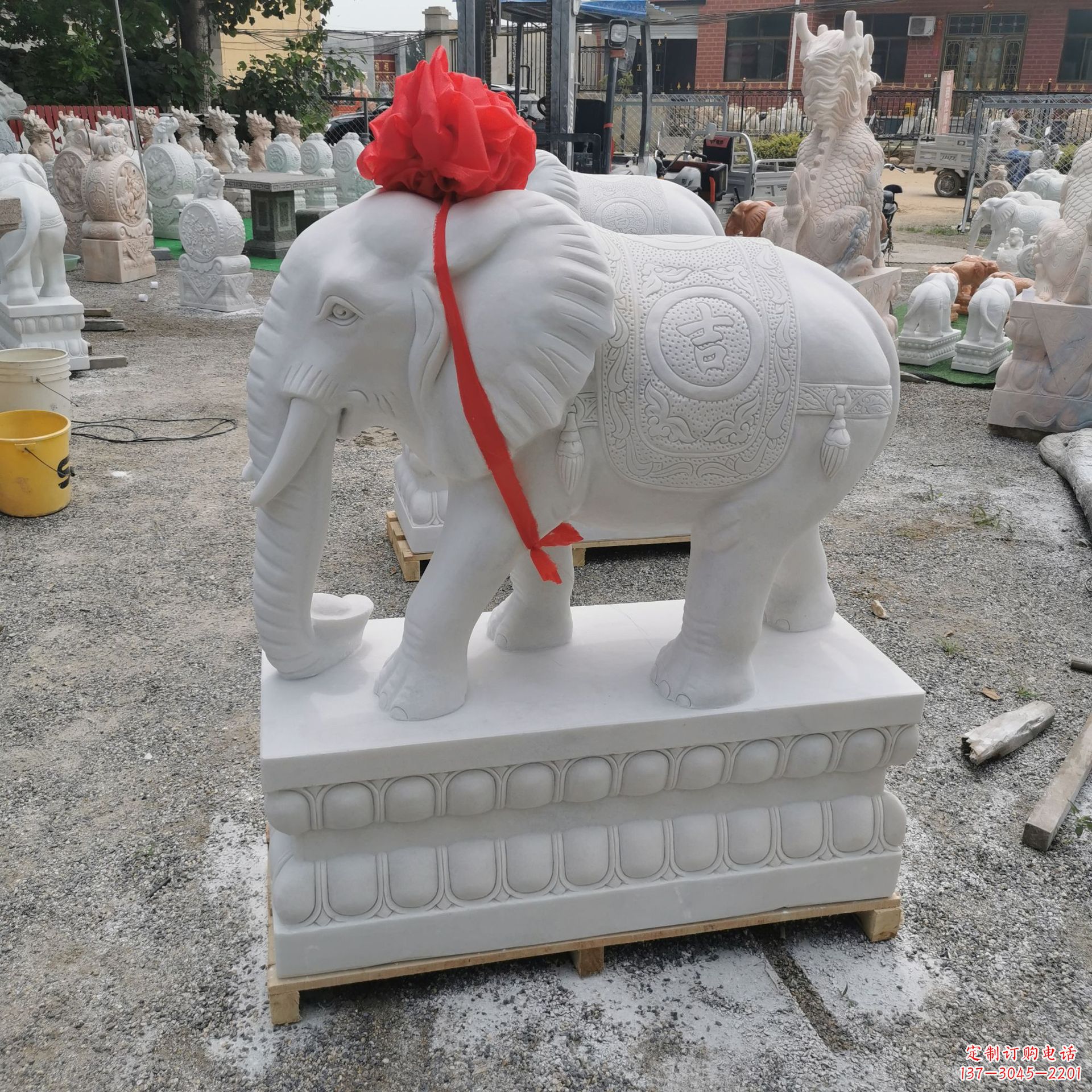 绵阳大象石雕卧姿