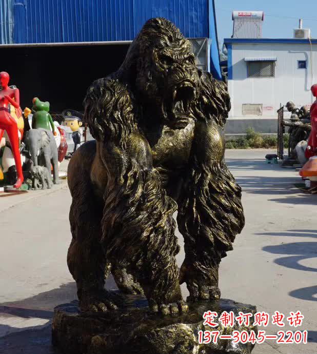 绵阳大猩猩广场动物铜雕