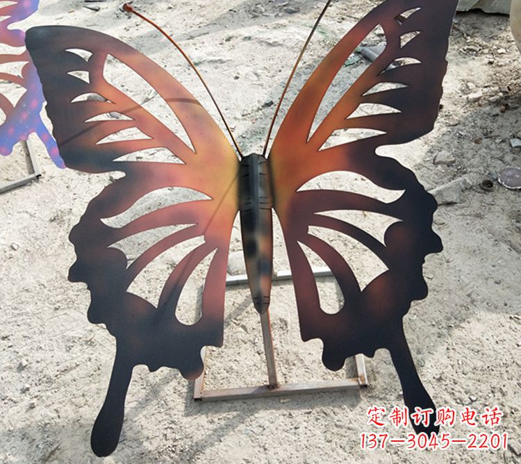 绵阳大型不锈钢铁艺蝴蝶雕塑,户外公园园林彩色昆虫摆件