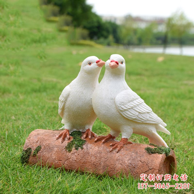 绵阳大学头顶和平鸽雕塑
