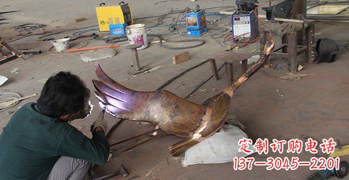 绵阳大雁公园动物铜雕