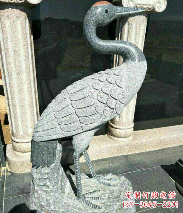 绵阳传统工艺精雕丹顶鹤雕塑