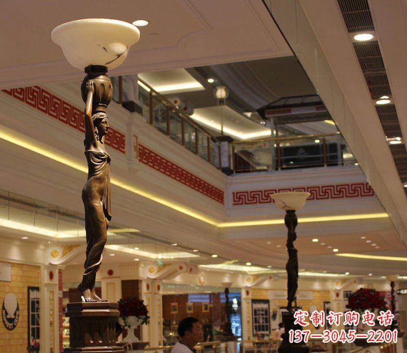 绵阳高端玻璃钢仿铜雕塑——女人雕塑