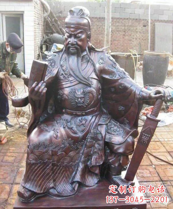 绵阳读春秋的关公铜雕222