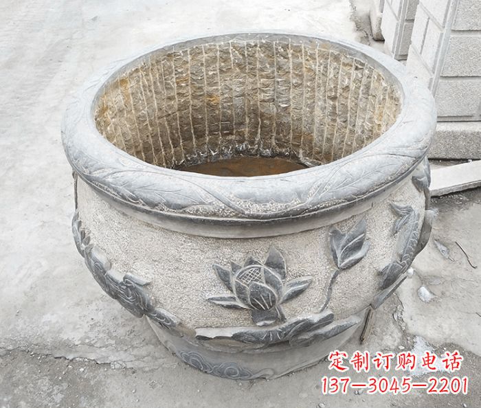 绵阳仿古荷花鲤鱼雕塑石水缸