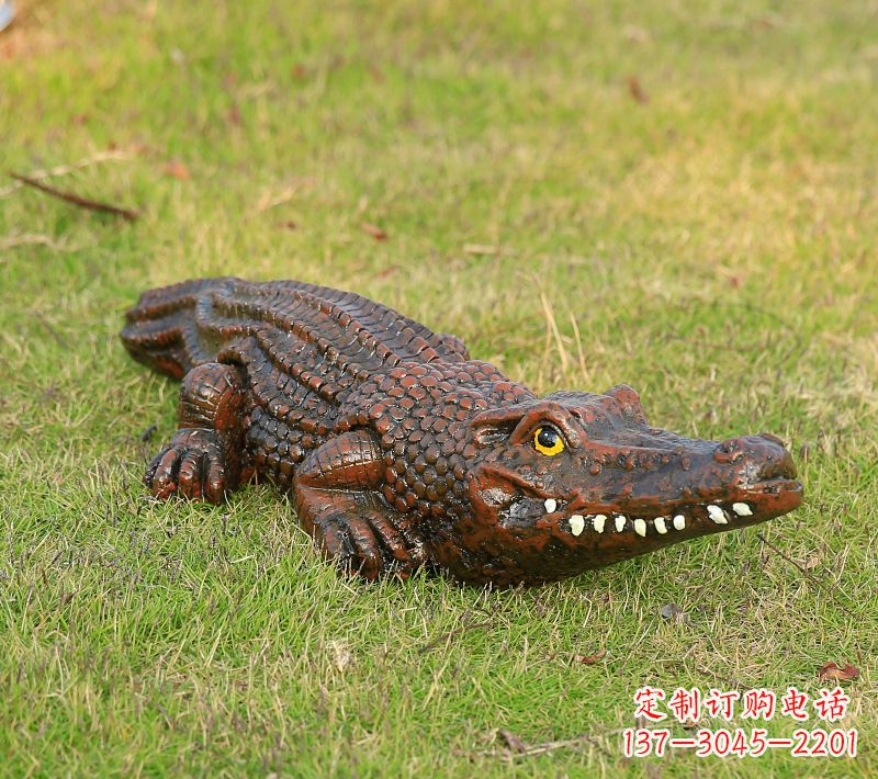 绵阳仿真鳄鱼雕塑园林动物景观雕塑