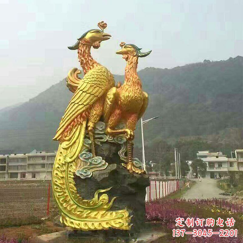 绵阳瑞鸟凤凰鎏金雕塑,点缀公园景区