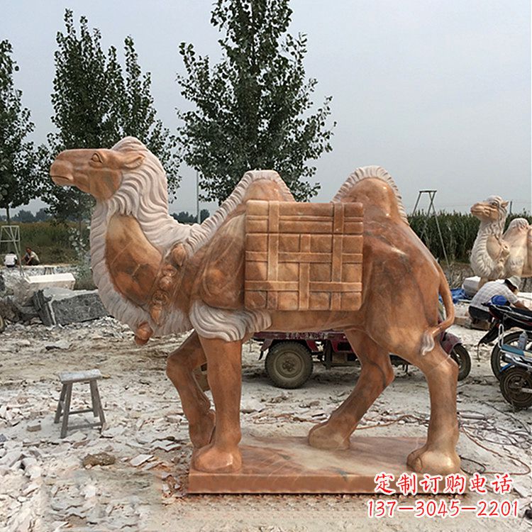 绵阳负重骆驼雕塑—晚霞之红