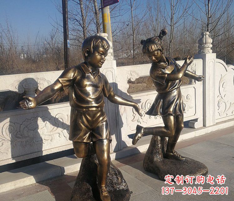 绵阳浪漫圆满的精美花篮雕塑