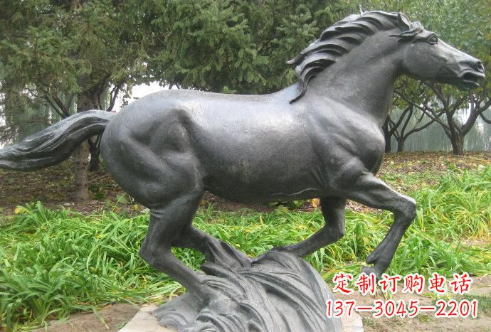 绵阳公园奔马铜雕222