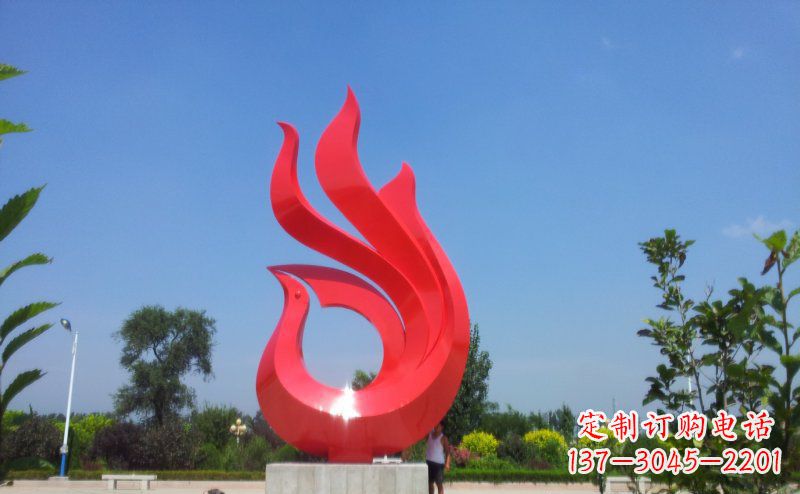 绵阳艺术荟萃的凤凰雕塑