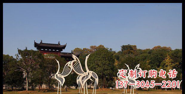 绵阳中领雕塑的精美不锈钢仙鹤雕塑