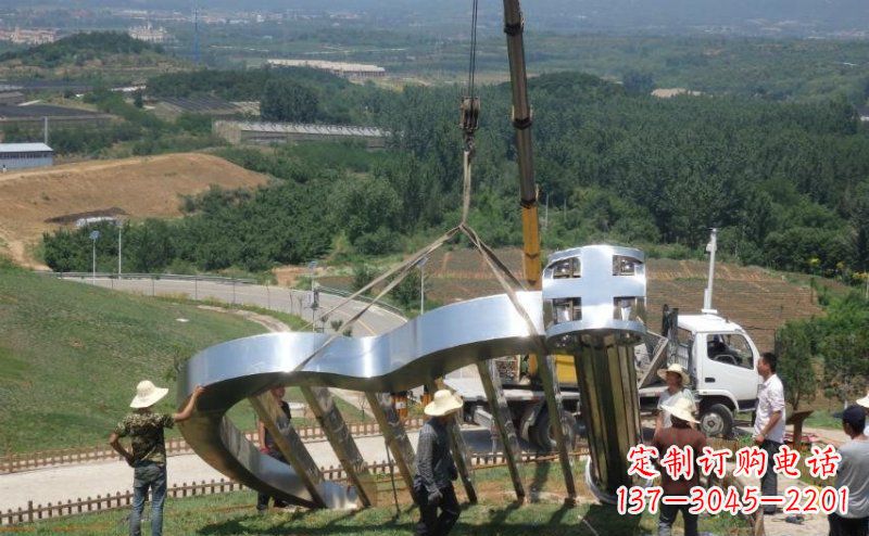 绵阳公园竖琴雕塑——缔造完美的艺术景观