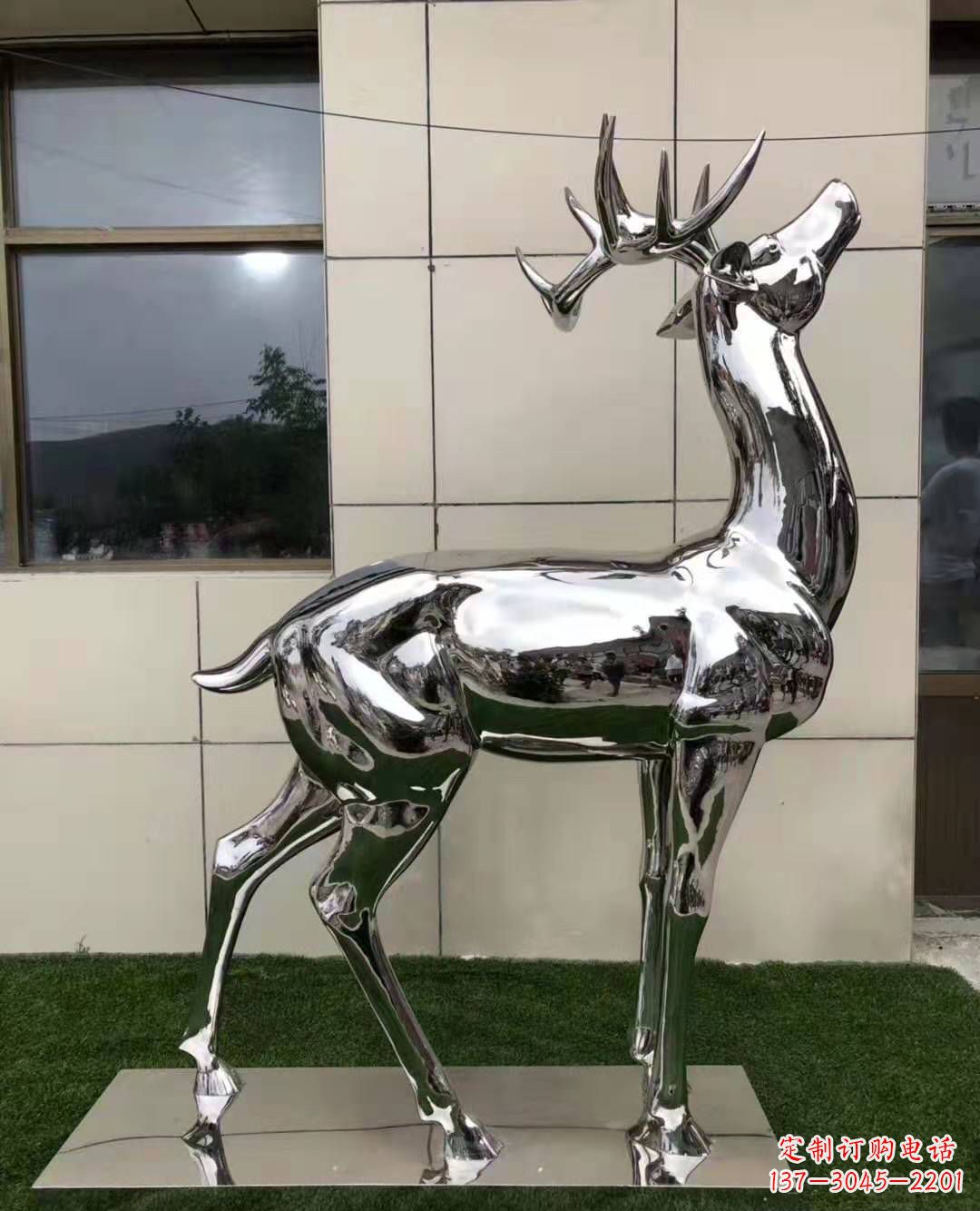 绵阳不锈钢艺术品精美梅花鹿雕塑