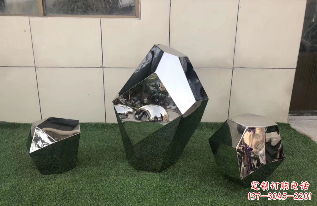 绵阳高质感不锈钢鹅卵石雕塑