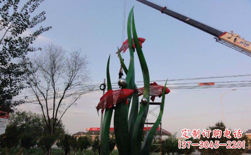 绵阳欧洲风格鲤鱼不锈钢雕塑