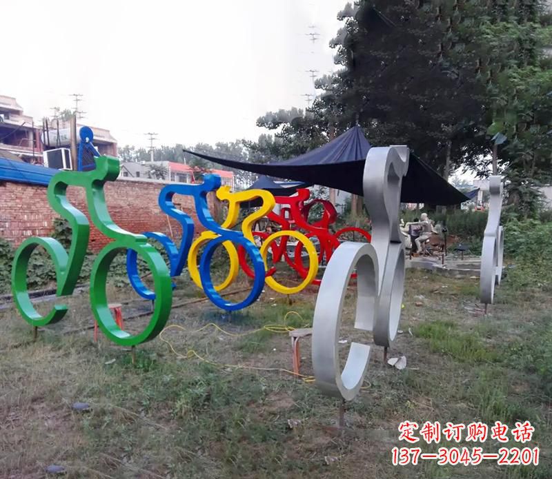 绵阳公园抽象不锈钢骑自行车雕塑