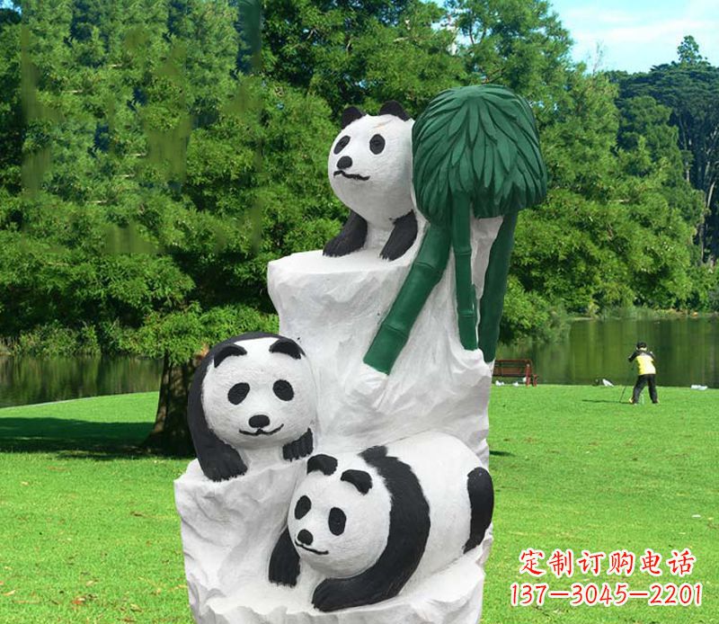 绵阳公园大熊猫雕塑