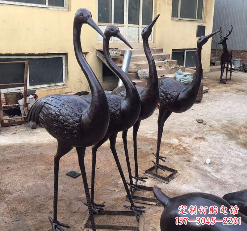 绵阳雕刻精致灵动的丹顶鹤铜雕