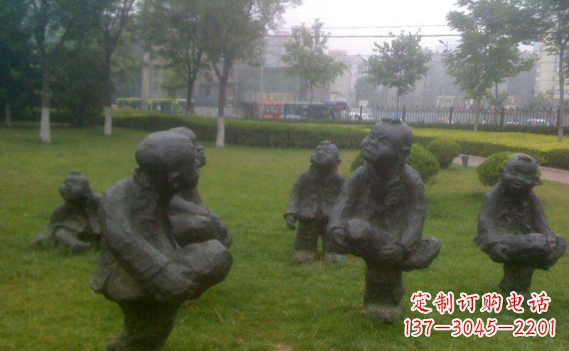 绵阳中领雕塑为您打造精美的儿童斗鸡雕塑