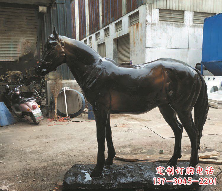 绵阳玻璃钢仿铜雕塑栩栩如生的飞奔骏马