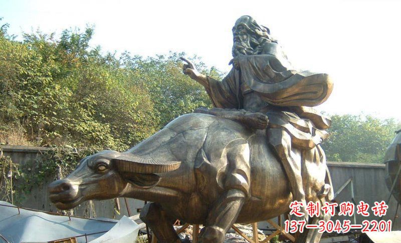 绵阳中领雕塑艺术精美大型老子骑牛景观雕塑