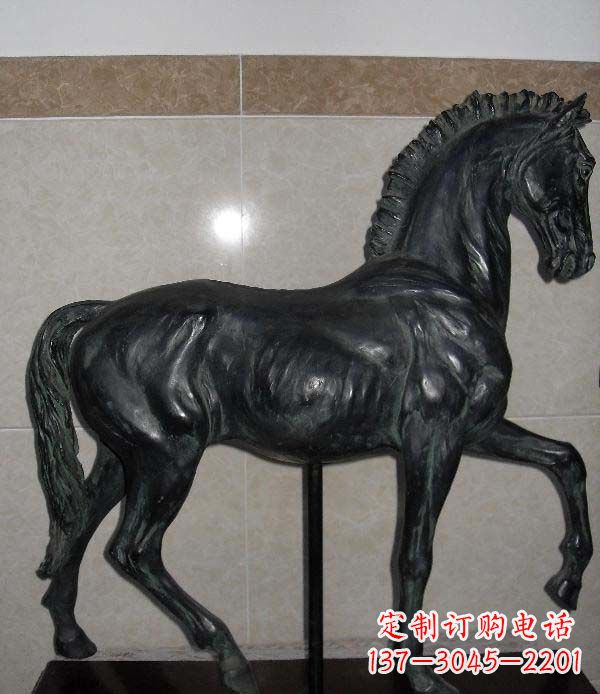 绵阳马动物铜雕景观雕塑