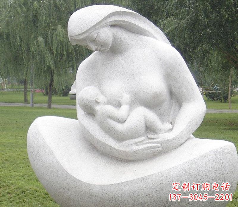 绵阳精美母亲喂奶石雕塑