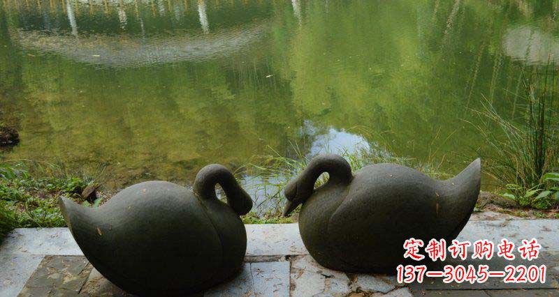 绵阳公园睡觉的抽象天鹅动物铜雕