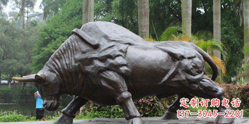 绵阳公园拓荒牛动物铜雕