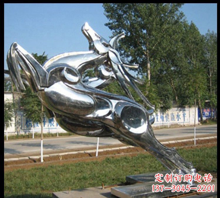 绵阳梅花鹿不锈钢雕塑新美的精美装饰