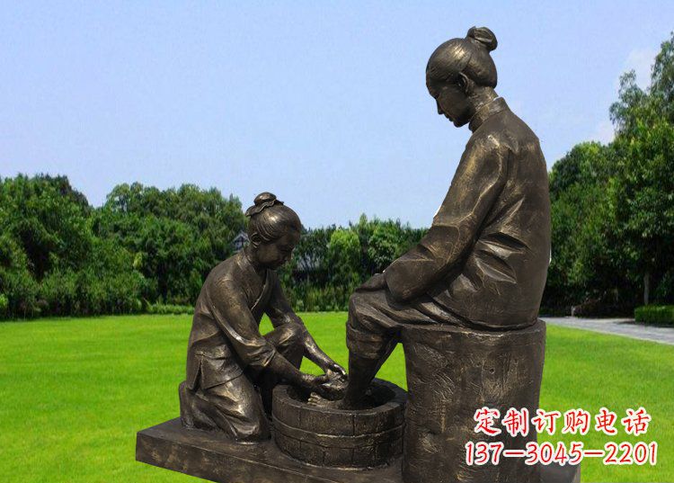 绵阳公园铜雕孝敬母亲人物雕塑