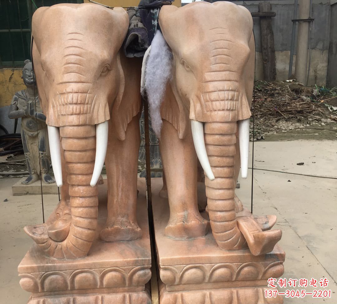 绵阳动物雕塑——红晚霞中的大象