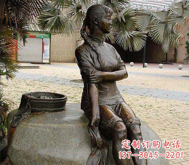 绵阳中领雕塑定制,洗衣服的女孩铜雕塑