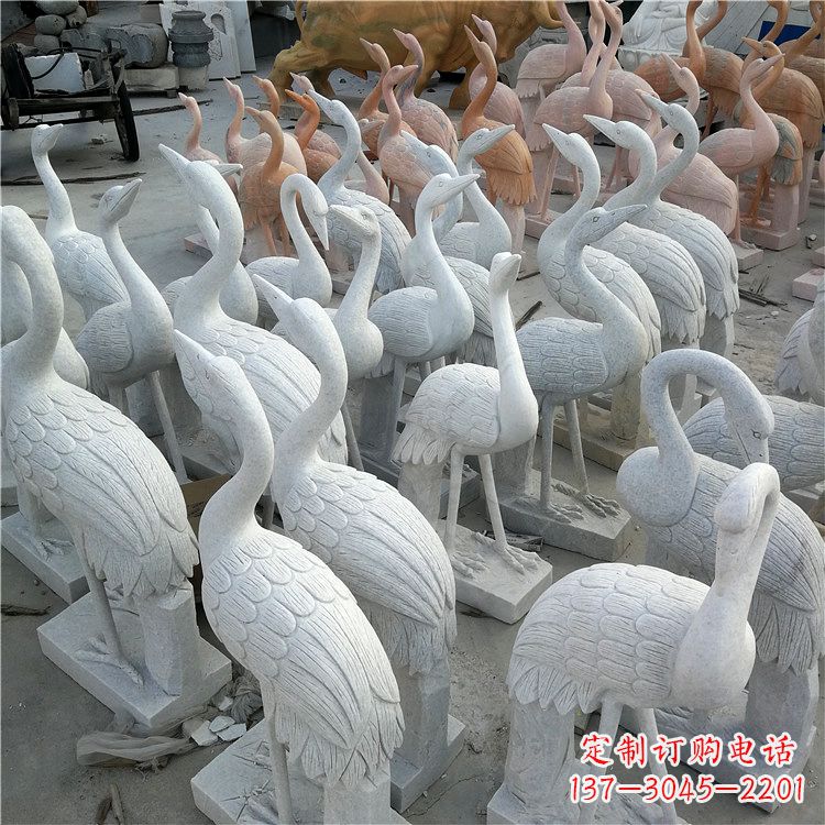 绵阳公园仙鹤草坪动物石雕摆件