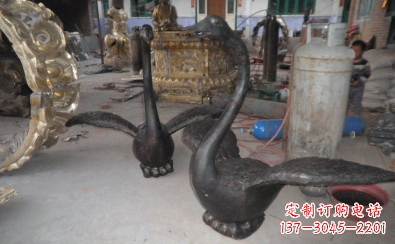 绵阳公园仙鹤动物铜雕