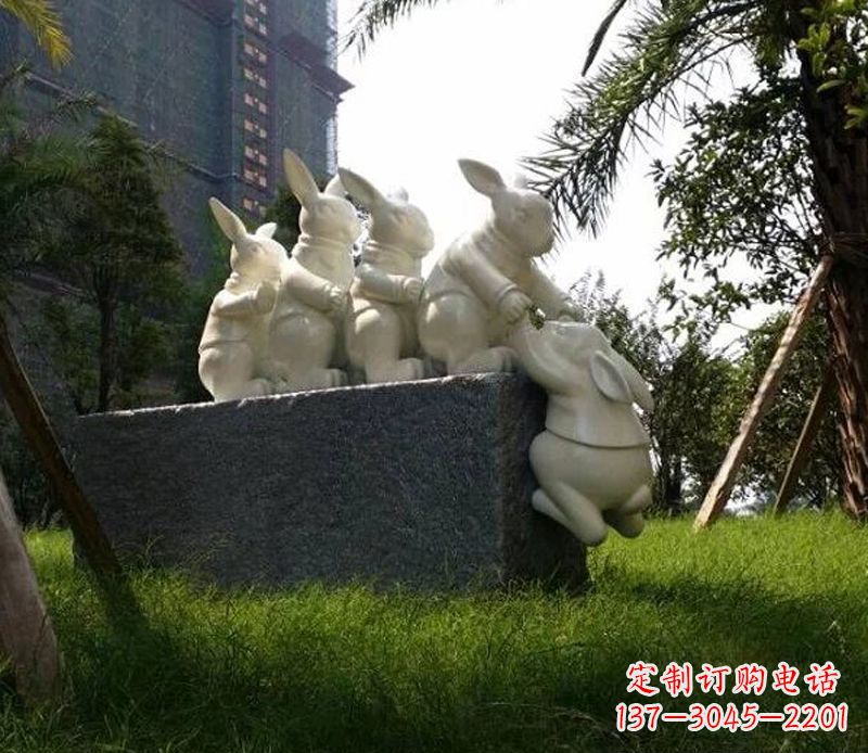 绵阳中领雕塑精美兔子石雕
