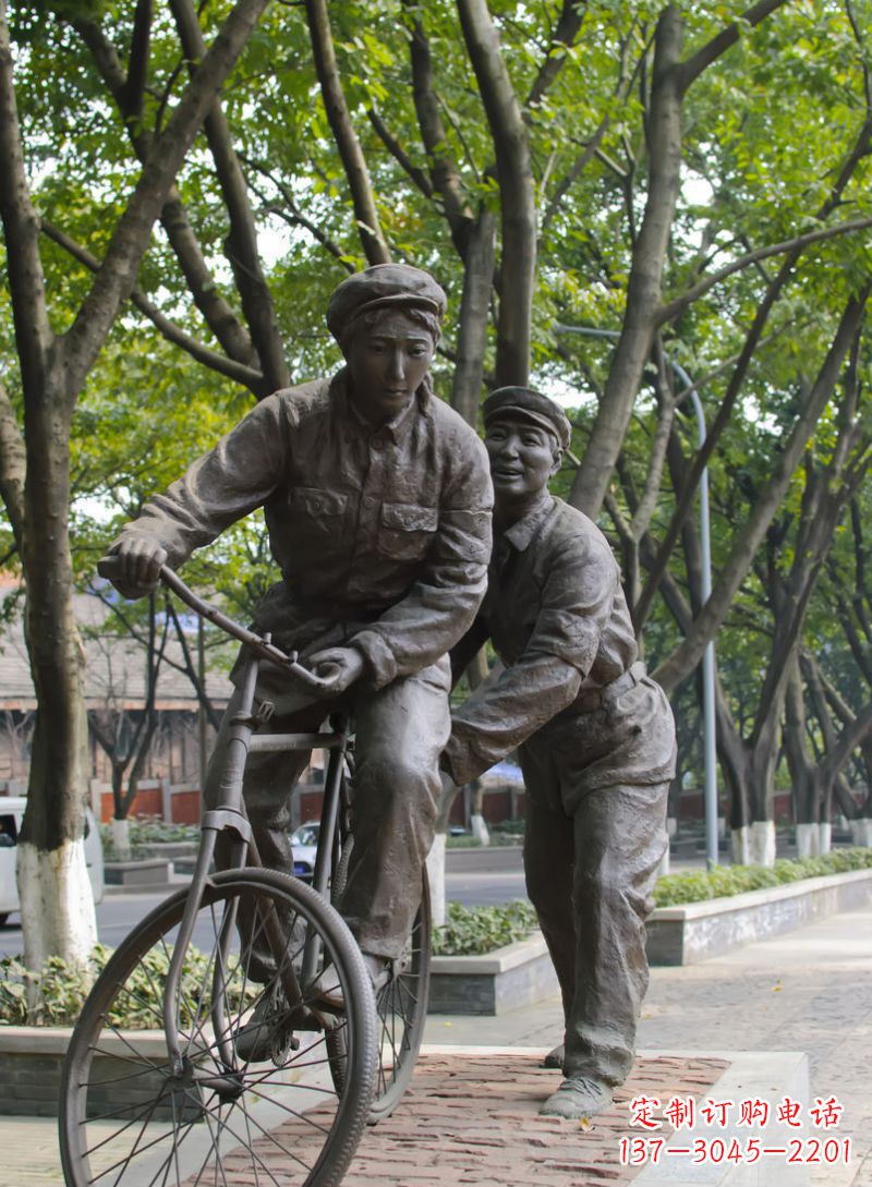 绵阳装饰你家园的自行车雕塑