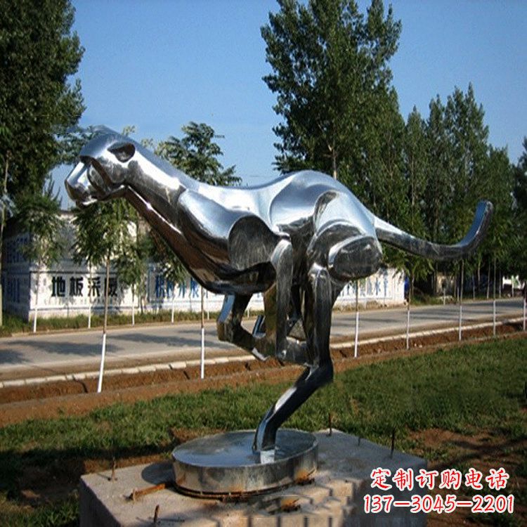 绵阳活泼可爱的袋鼠拉丝不锈钢雕塑