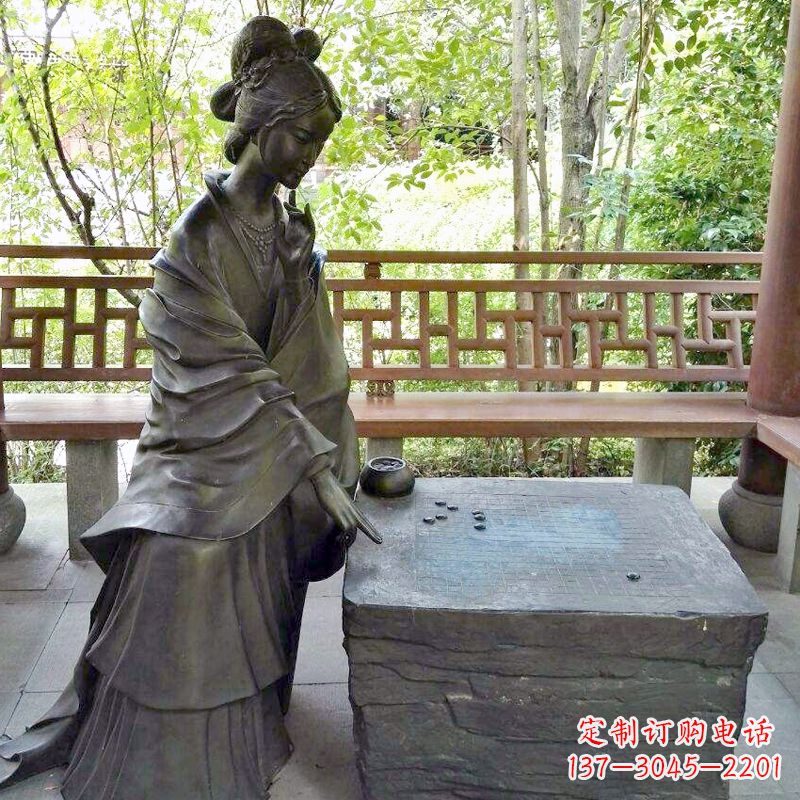 绵阳古代美女西施下棋情景雕塑