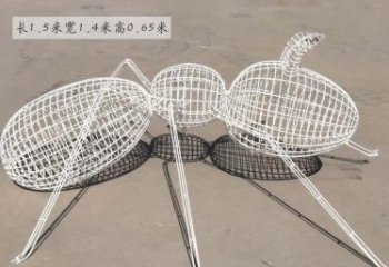 绵阳美轮美奂的蚂蚁镂空雕塑