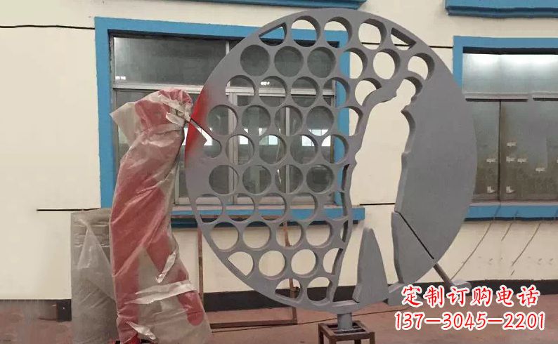 绵阳中领雕塑-不锈钢高尔夫球雕塑
