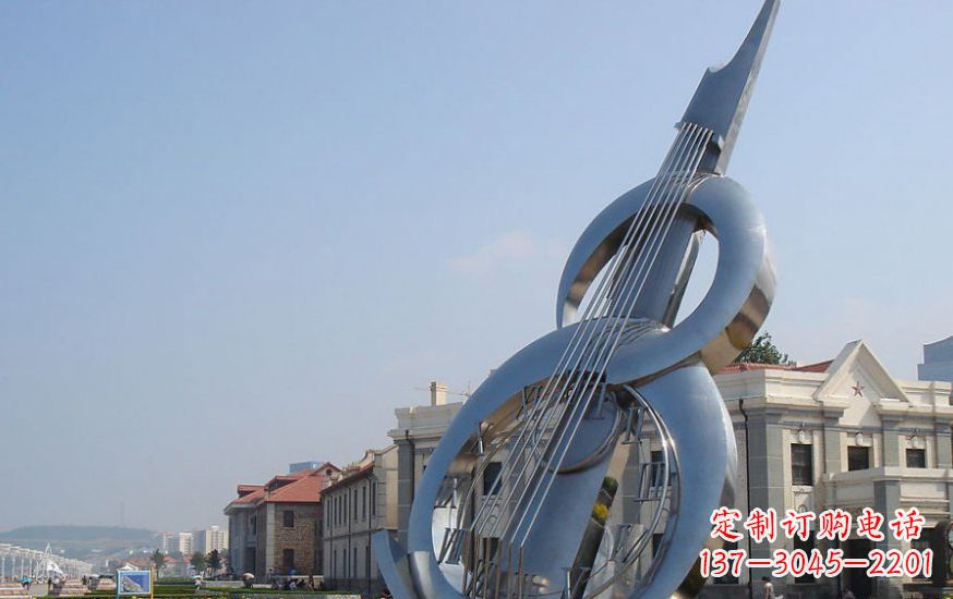 绵阳经典音乐雕塑:不锈钢大提琴