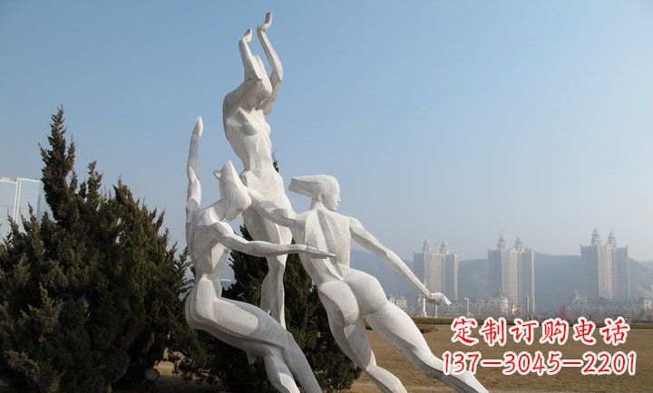 绵阳广场不锈钢滑冰的女孩雕塑