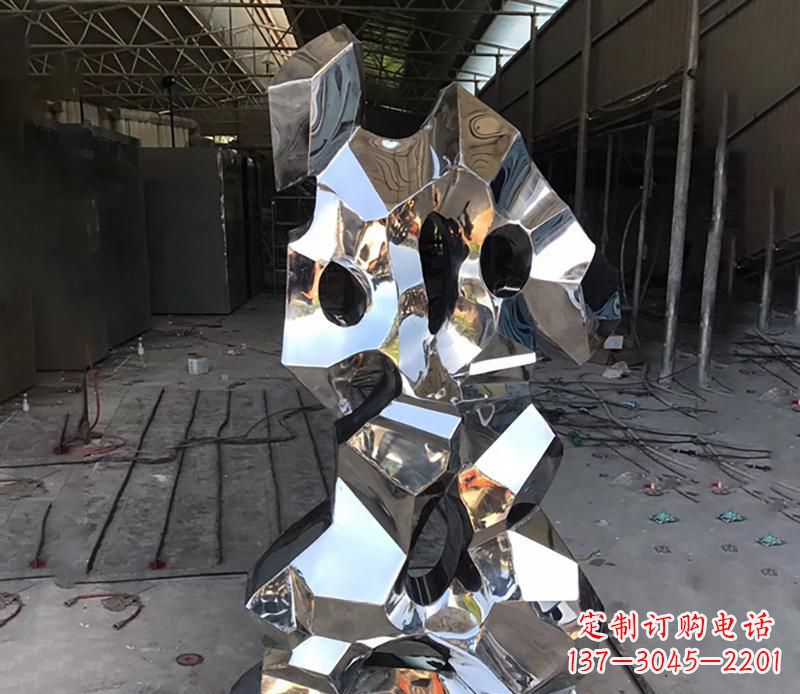 绵阳广场不锈钢太湖石雕塑