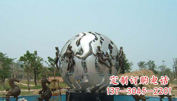 绵阳高雅大气不锈钢圆球喷泉雕塑