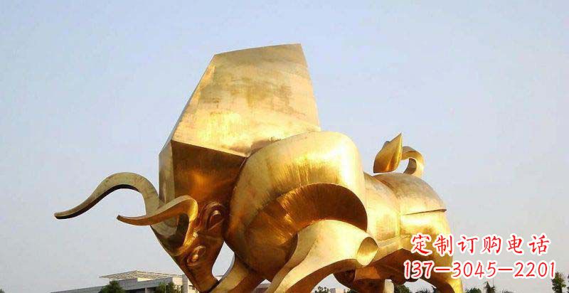 绵阳广场抽象牛动物铜雕