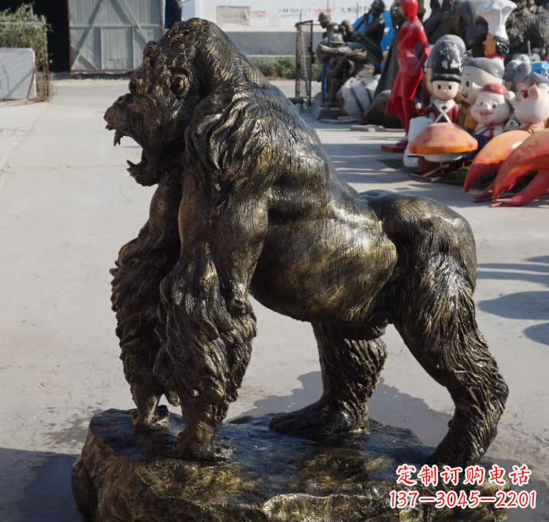 绵阳高贵大气的猩猩铜雕
