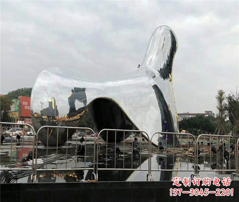 绵阳中领雕塑推出一款精美的抽象鸽子雕塑,专为…